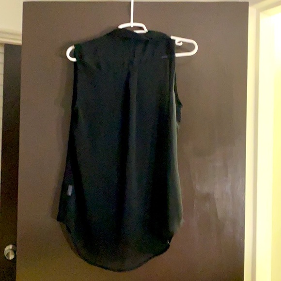 Woman button up - Picture 4 of 5